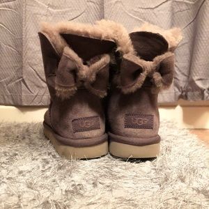 UGG Neveah Boots
